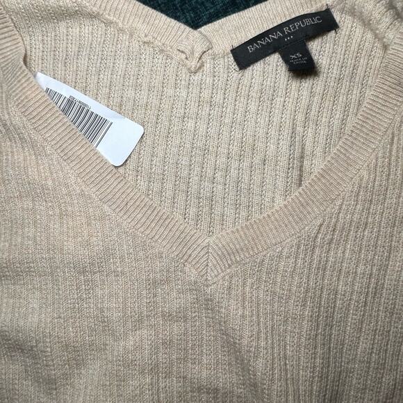 Banana Republic V-Neck Ribbed Pullover Sweater XS Ribbed Knit Tan Wool Blend - Picture 3 of 10